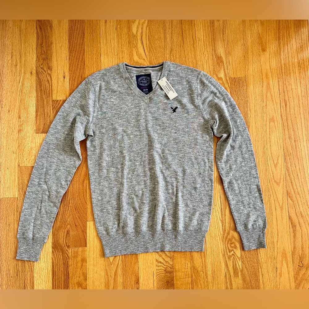 NEW American Eagle V-Neck Sweater